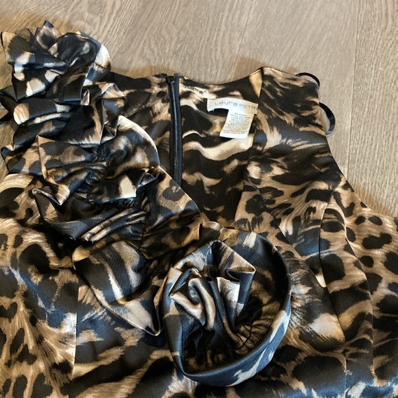 Animal Print Laura Petite Dress - Picture 11 of 11